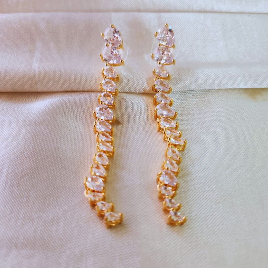 Stoned long earrings